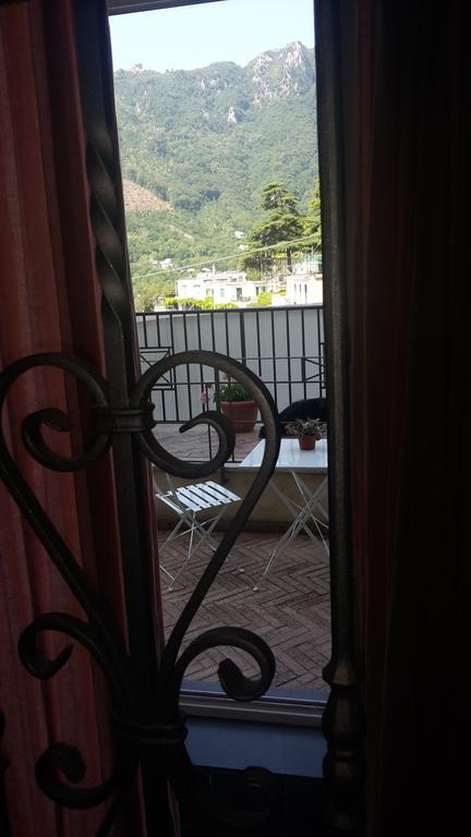 Le Terrazze Di Cristina Vietri Exterior foto