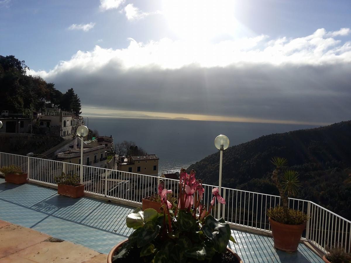 Le Terrazze Di Cristina Vietri Exterior foto