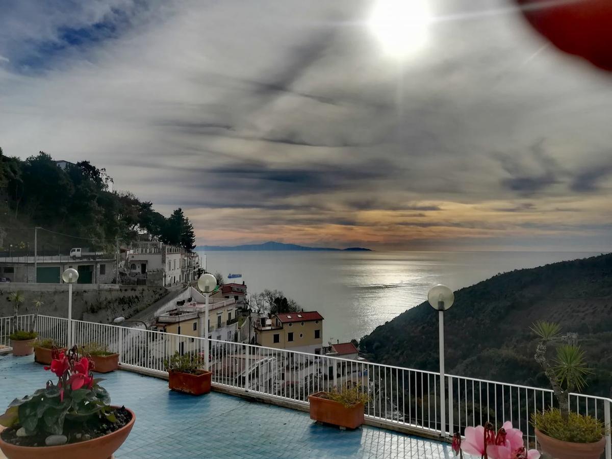 Le Terrazze Di Cristina Vietri Exterior foto